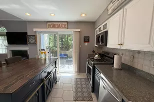 37 Dorchester Dr, East Brunswick Township, NJ 08816 - Photo 11