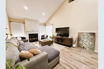 4-C Rutherford Hayes Drive, Monroe Township, NJ 08831 - Photo 7