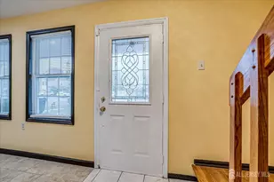 28 Cosgrove Ct, East Brunswick Township, NJ 08816 - Photo 9