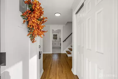 33 Larchmont Road, Edison, NJ 08837 - Photo 3