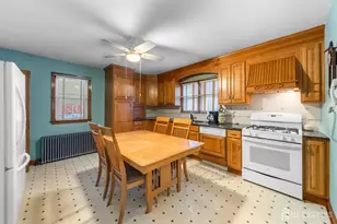 23 W Grochowiak St, South River, NJ 08882 - Photo 11