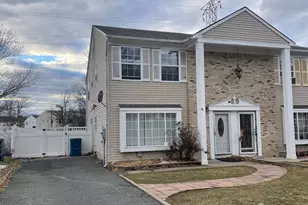 94 Brewster Cir, Old Bridge Township, NJ 08857 - Photo 17