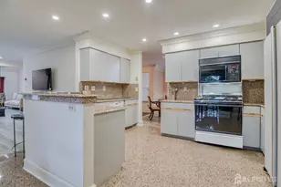 38 Fairway Blvd, Monroe Township, NJ 08831 - Photo 33