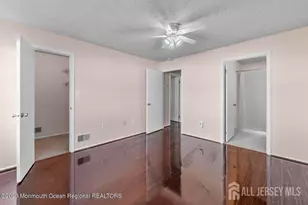 237 Wycoff Way, East Brunswick Township, NJ 08816 - Photo 15