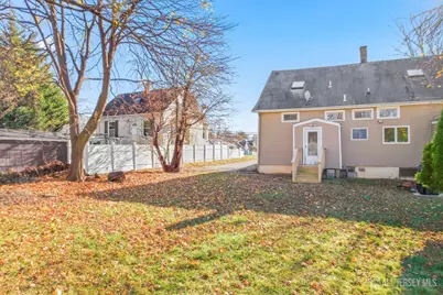 684 Old Post Road, Edison, NJ 08817 - Photo 21