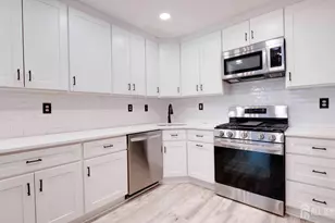 434 Northam Dr, North Brunswick Township, NJ 08902 - Photo 11