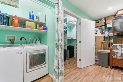 816 Sharon Garden Court, Woodbridge Township, NJ 07095 - Photo 23