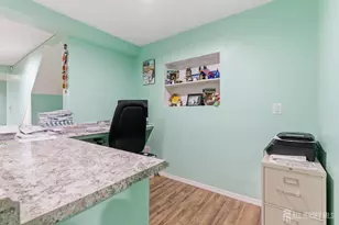 816 Sharon Garden Ct, Woodbridge Township, NJ 07095 - Photo 19