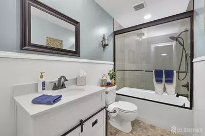 641 Cricket Lane, Woodbridge Township, NJ 07208 - Photo 11