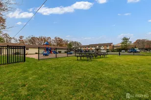 641 Cricket Ln, Woodbridge Township, NJ 07208 - Photo 15