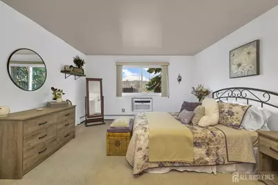 641 Cricket Lane, Woodbridge Township, NJ 07208 - Photo 9