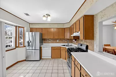 8 Marc Drive, South Brunswick Township, NJ 08810 - Photo 7