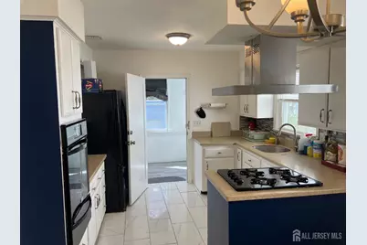 13 Eastern Parkway Parkway #2, Jersey City, NJ 07305 - Photo 17