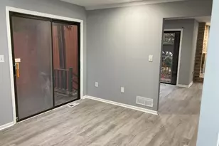 102 Riverbend Dr, North Brunswick Township, NJ 08902 - Photo 5