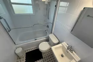 10 Woodlawn Cir, Old Bridge Township, NJ 07735 - Photo 9