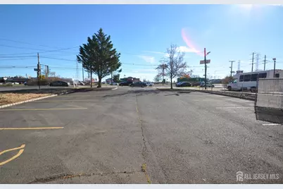 1 Austin Avenue #C, Iselin, NJ 08830 - Photo 5