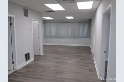 981 State Route 33 #1B, Monroe Township, NJ 08831 - Photo 11