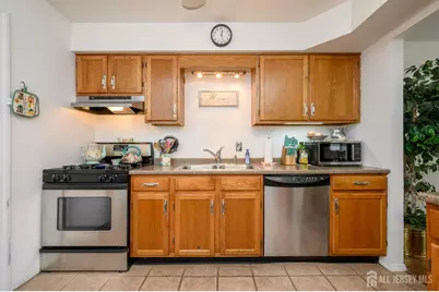 144 Zwolak Court, South Plainfield, NJ 07080 - Photo 13