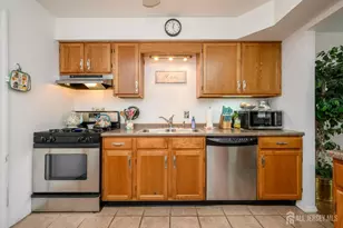 144 Zwolak Ct, South Plainfield, NJ 07080 - Photo 13