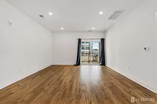 718 Stiller Ln, Monroe Township, NJ 08831 - Photo 3