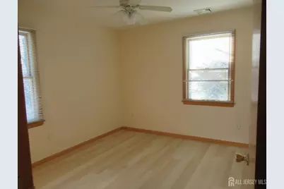 38 Eisenhower Drive, Sayreville, NJ 08872 - Photo 9