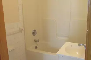 38 Eisenhower Dr, Sayreville, NJ 08872 - Photo 15