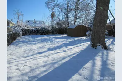 38 Eisenhower Drive, Sayreville, NJ 08872 - Photo 21