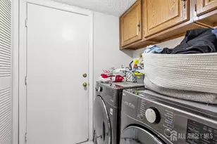 257 Rooney Ct, East Brunswick Township, NJ 08816 - Photo 15