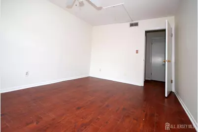 1 Wellington Court, Sayreville, NJ 08872 - Photo 13