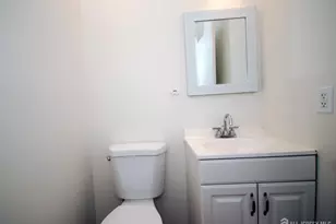 1 Wellington Ct, Sayreville, NJ 08872 - Photo 11