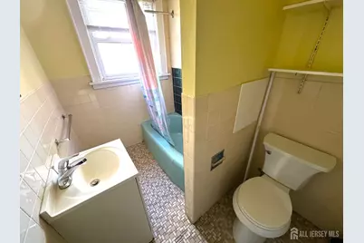 151 N Broadway #2, South Amboy, NJ 08879 - Photo 9