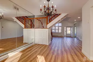 368 Metuchen Dr, Monroe Township, NJ 08831 - Photo 7