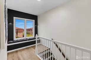 112 Michaels Ct, Woodbridge Township, NJ 07095 - Photo 7