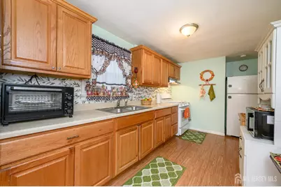 4 Homestead Avenue, Avenel, NJ 07001 - Photo 7