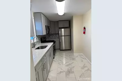 9 Christopher Street, Carteret, NJ 07008 - Photo 5