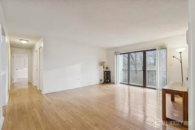 255 Hampshire Court, Piscataway Township, NJ 08854 - Photo 5