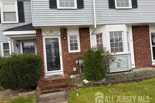 9 Gardenia Ct Ct, Sayreville, NJ 08872 - Photo 1