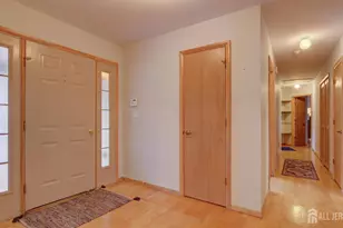 20 Abraham Lincoln Ct, Monroe Township, NJ 08831 - Photo 3