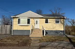 135 Crampton Ave, Woodbridge Township, NJ 07095 - Photo 1