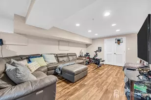 408 Blossom Cir, South Brunswick Township, NJ 08810 - Photo 25