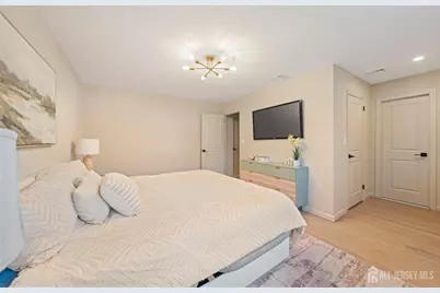 7 Weiss Drive, Middlesex, NJ 08846 - Photo 13