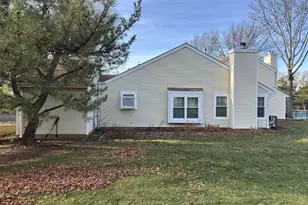 123 Winchester Way, Franklin Township, NJ 08873 - Photo 3