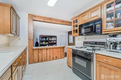 64 Pennington Road, New Brunswick, NJ 08901 - Photo 17