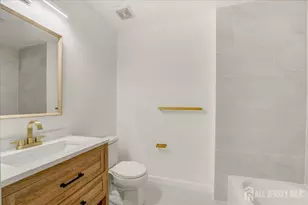 606 Cypress Ln, East Brunswick Township, NJ 08816 - Photo 13