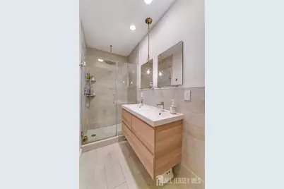 129 Thorne Street, Jersey City, NJ 07307 - Photo 5