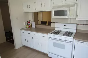 32 Lafayette Ct, North Brunswick Township, NJ 08902 - Photo 3