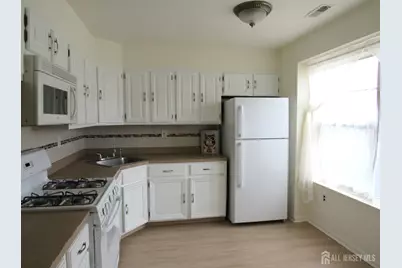 32 Lafayette Court, North Brunswick Township, NJ 08902 - Photo 5