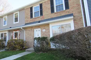 32 Lafayette Ct, North Brunswick Township, NJ 08902 - Photo 1