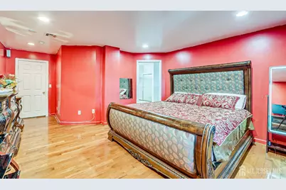 651 W Lincoln Avenue W, Rahway, NJ 07065 - Photo 19