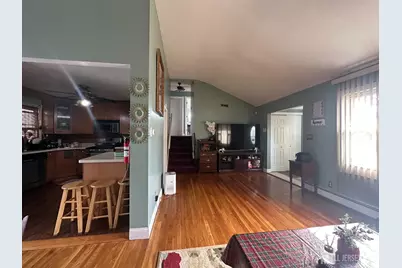 118 Markowitz Street, Carteret, NJ 07008 - Photo 5